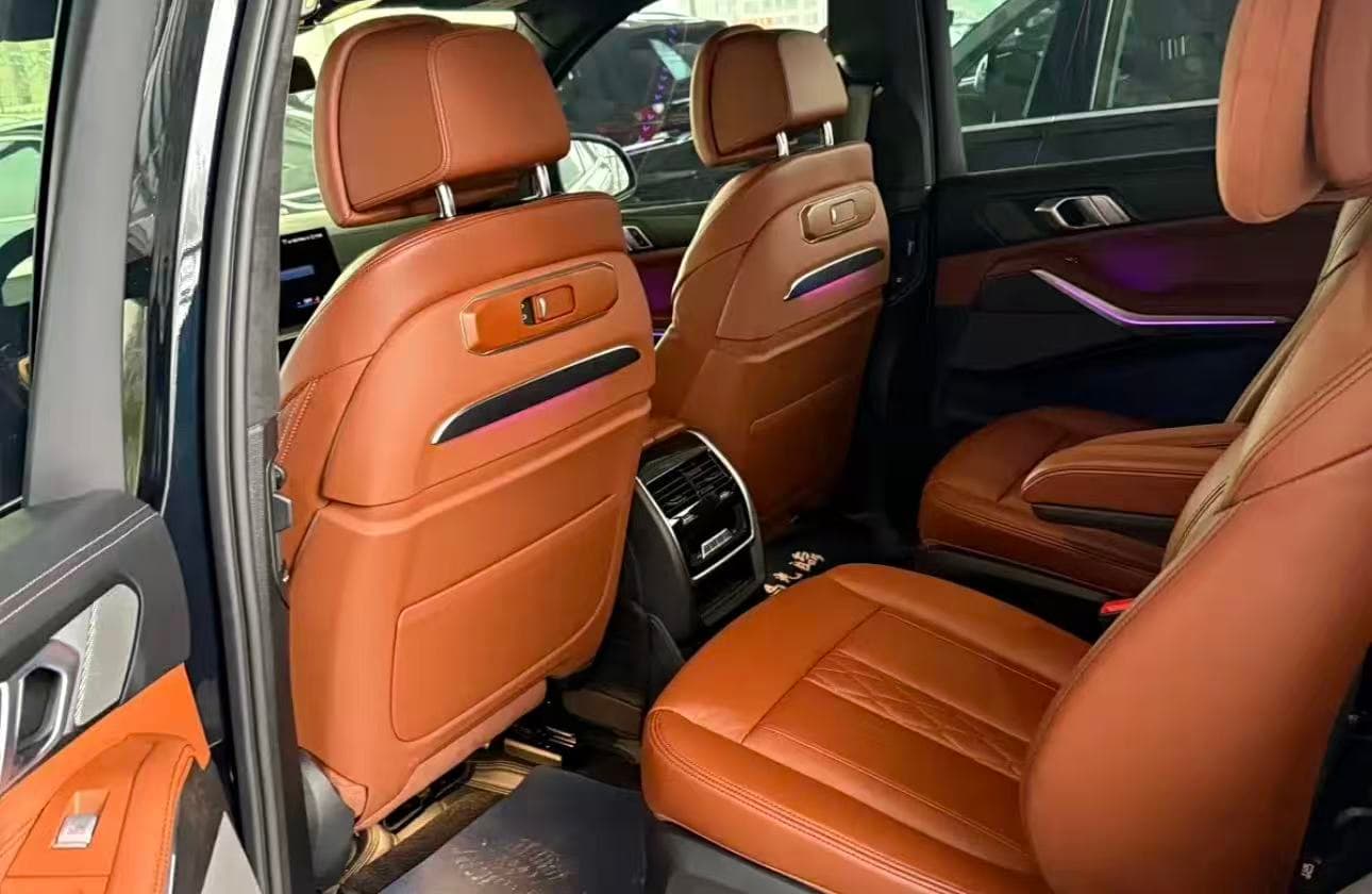 BMW X7 Xdrive40i - Thumbnail 5