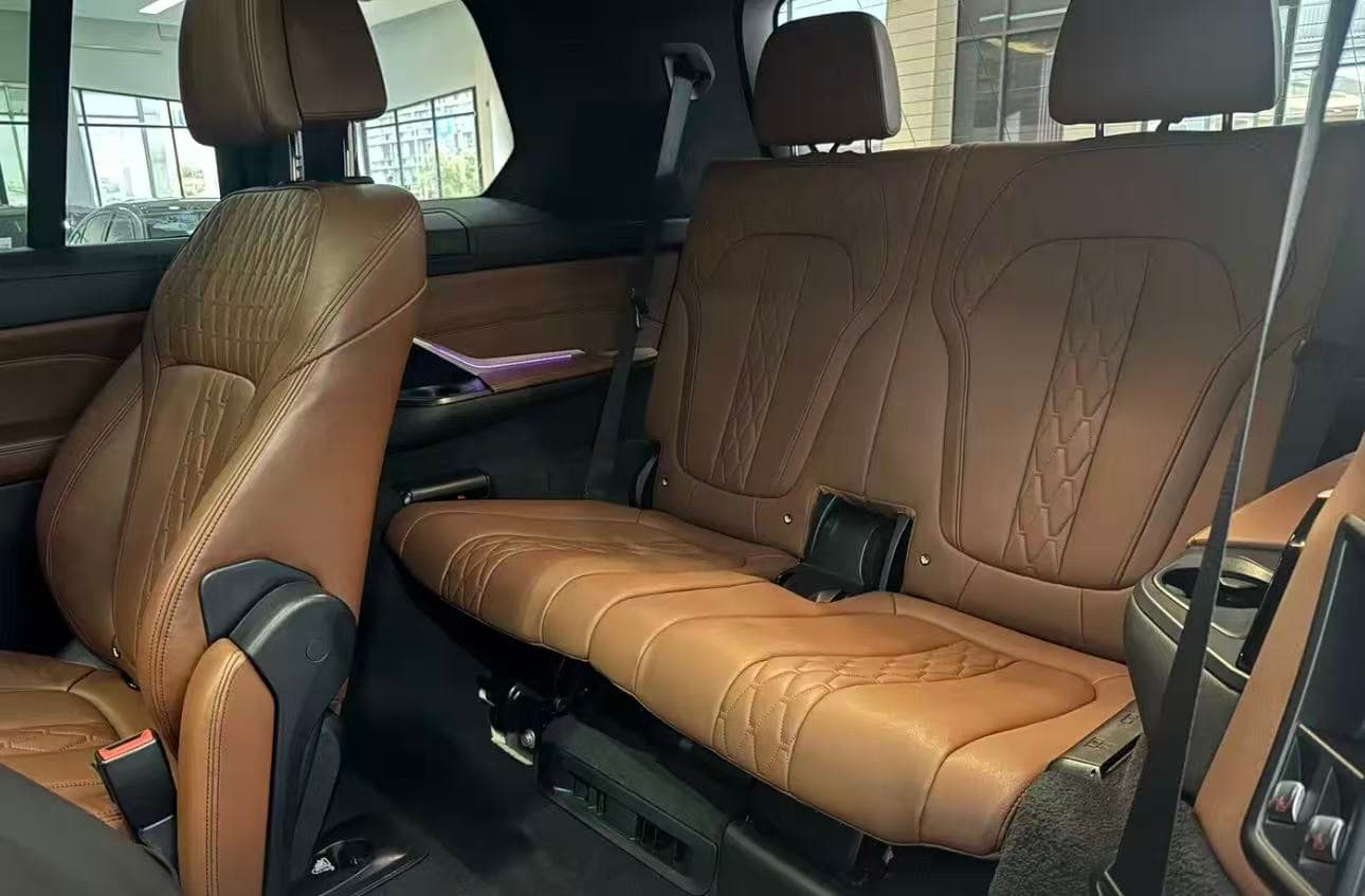 BMW X7 XDrivce 40i - Thumbnail 7